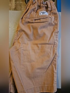 OshKosh B'gosh Tan Boys Shorts- Khaki - Size 7/7A